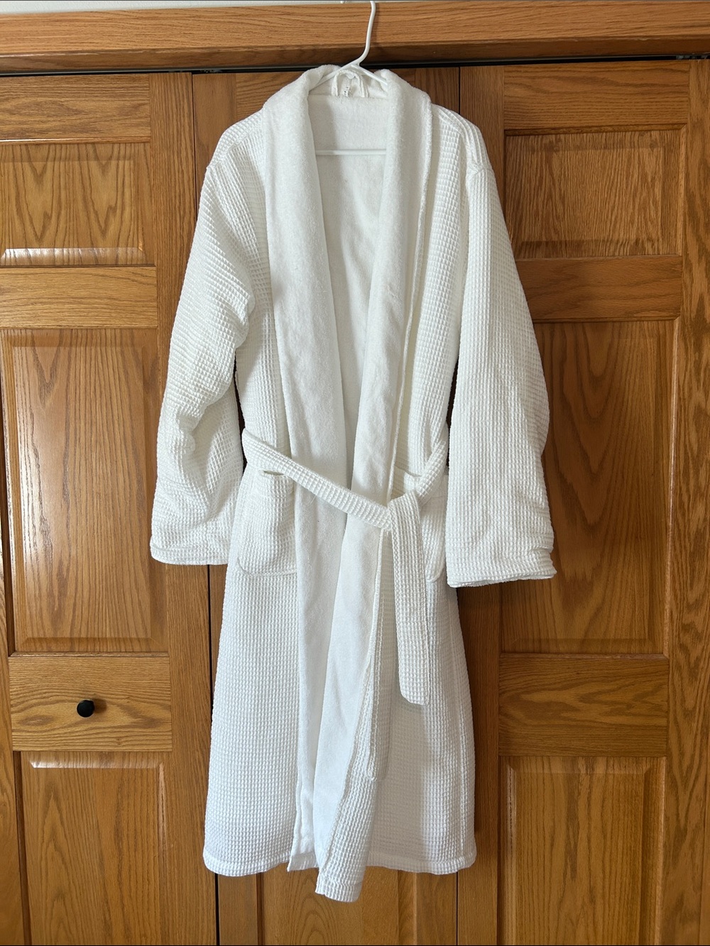 Pottery Barn - White Waffle Robe -OS